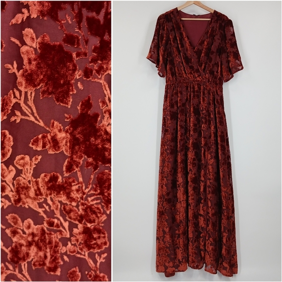 Baltic Born Dresses & Skirts - Baltic Born Uma Floral Velvet Maxi Dress